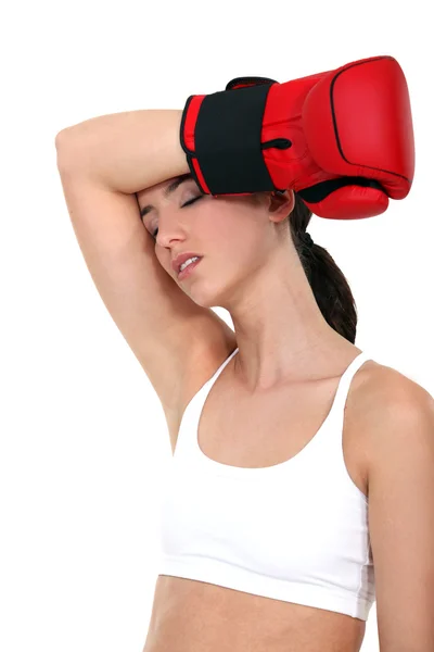 Yorgun kadın boksör — Stok fotoğraf
