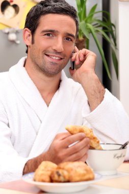 Breakfast on the phone clipart