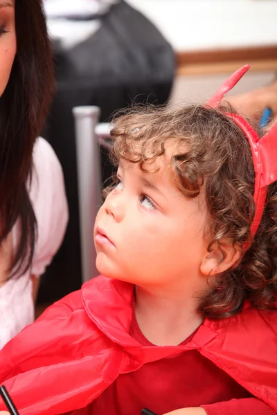 할로윈에 대 한 악마로 분 장 한 어린이 — 스톡 사진