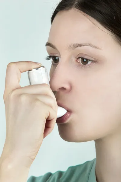 Asthma-Inhalator — Stockfoto