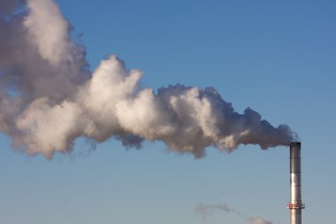 Endüstriyel bir fabrikadan Hava Kirliliği