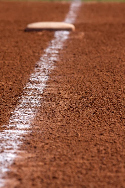 Baseball-Kreidestrich zur ersten Basis — Stockfoto