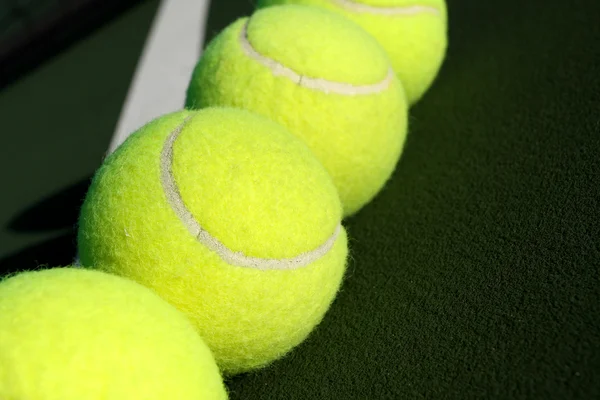 Tennisbollar på nära håll — Stockfoto