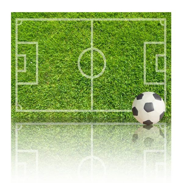 Modellera fotboll fotboll på gräsplan, vit bakgrund — Stockfoto