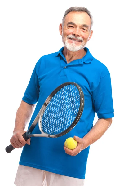 Старший мужчина с теннисной ракеткой — стоковое фото