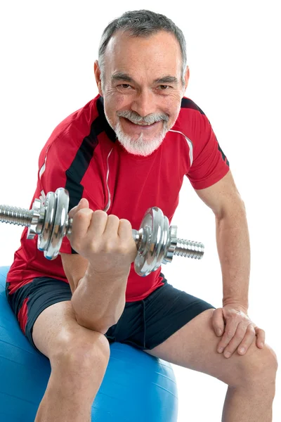 Starszy człowiek w siłowni — Zdjęcie stockowe