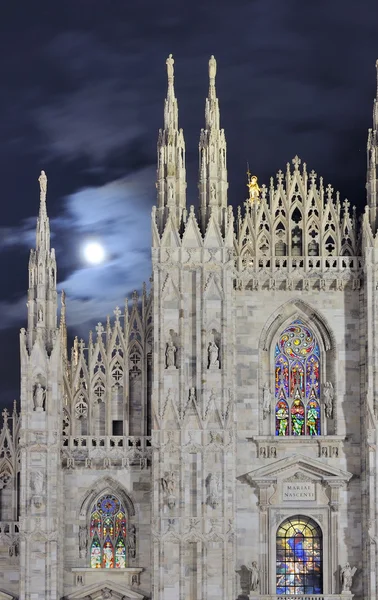 Luna e Duomo, Milano — Foto Stock