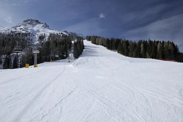 Pra di tori ski-run at costalunga pass — Stock Photo, Image