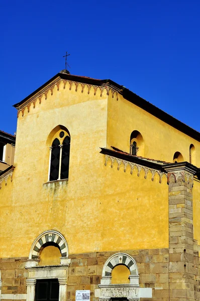 Kirken i Lucca – stockfoto