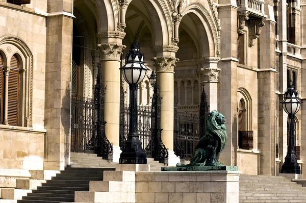 As escadas do Parlamento húngaro — Fotografia de Stock