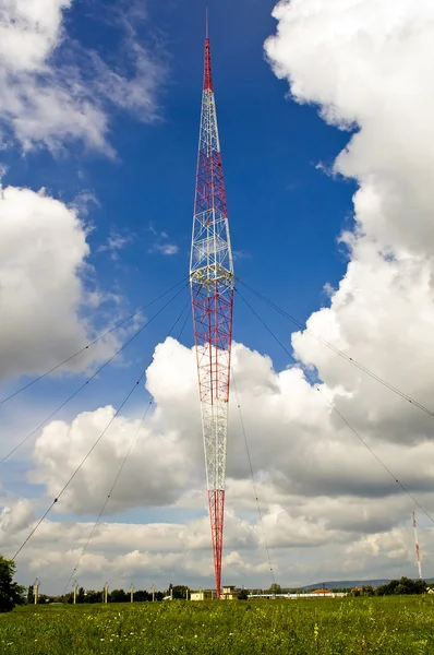 Torre de antena de rádio — Fotografia de Stock