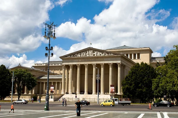 Museum van schoonheid kunst in Boedapest — Stockfoto