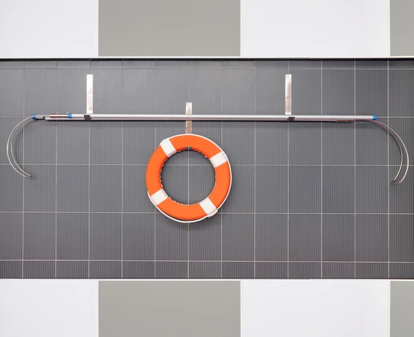 Turuncu lifebuoy — Stok fotoğraf