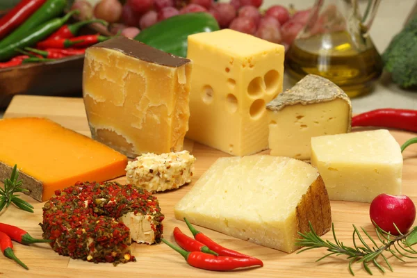 Cheese varieties — Stock Photo, Image
