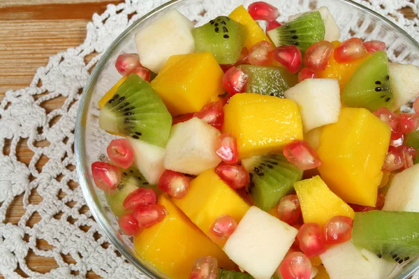 Kivi ve mango salatası — Stok fotoğraf