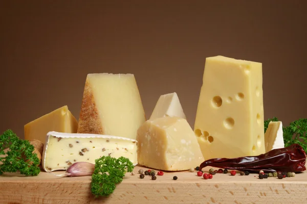 Сырные блюда — стоковое фото