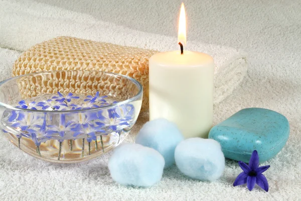 Candle in spa — Stock Photo, Image
