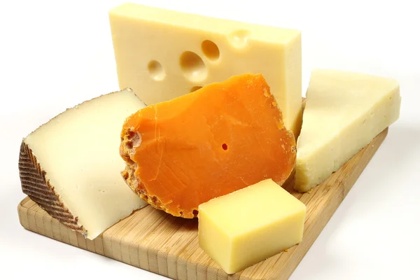 Сырная доска — стоковое фото