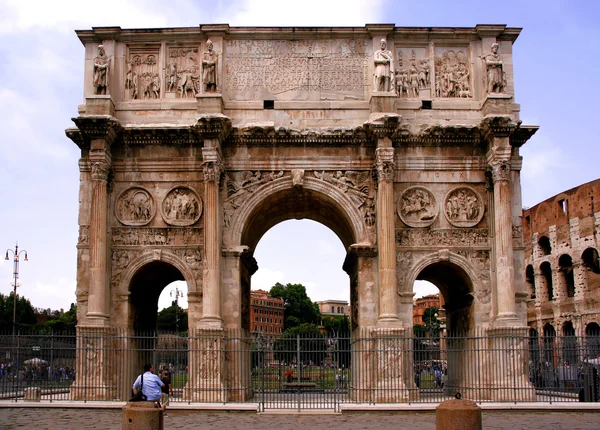 具有里程碑意义的意大利罗马 — 图库照片
