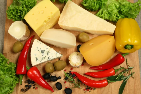 Разнообразие сыра — стоковое фото