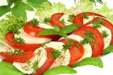 Caprese salatası