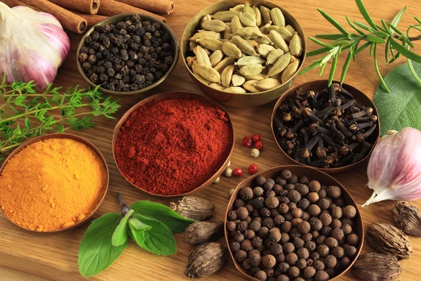 Spices ang herbs — Stock Photo, Image