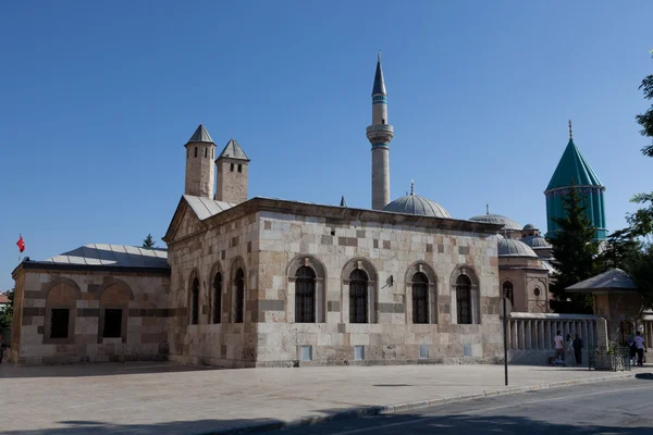 Мечеть-музей Мевланы в Конье, Турция — стоковое фото