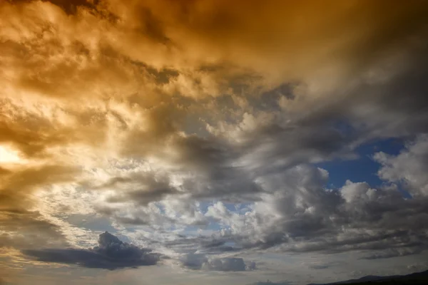 雲と空 ロイヤリティフリーのストック画像