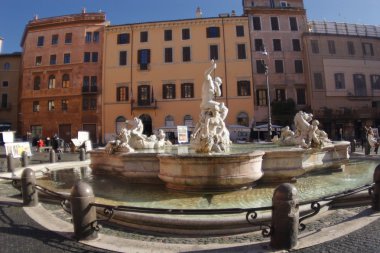 Piazza navona, Roma Çeşmesi dört rivers