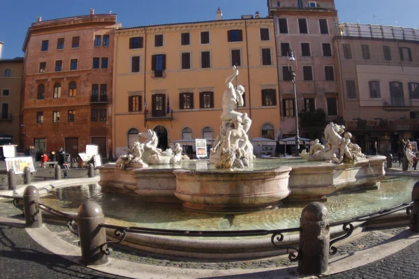 Площа Пьяцца Навона, Рим фонтан чотири річок — стокове фото
