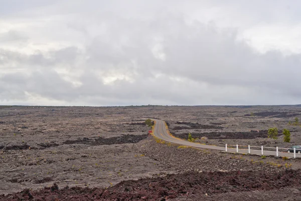 Kedja av kratrar road i stor ön hawaii — Stockfoto
