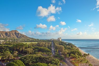 Diamond Head, Queen's surf Beach in Honolulu, Hawaii clipart