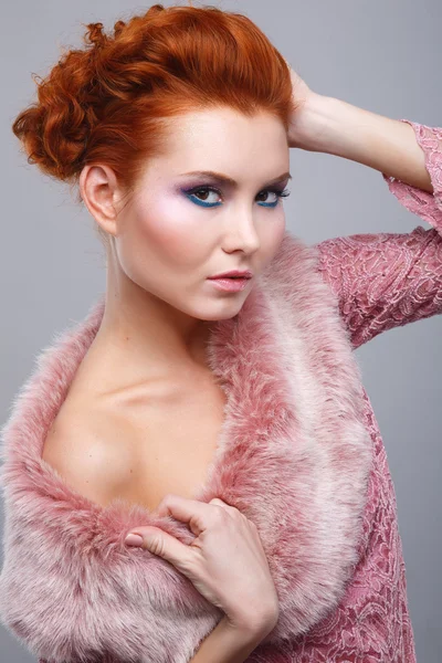 Beleza tiro de mulher com maquiagem — Fotografia de Stock