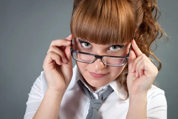 Mädchen mit Brille — Stockfoto