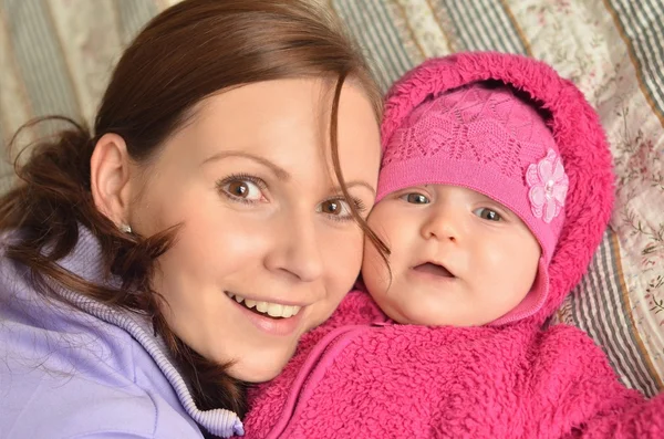 Immagine di madre felice con bambino — Foto Stock