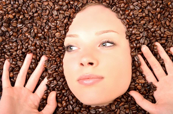 コーヒー豆の女 — ストック写真