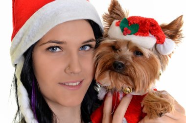 güzel kız ve köpek Noel Noel Baba şapkası