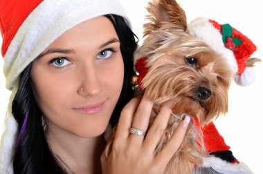 güzel kız ve köpek Noel Noel Baba şapkası