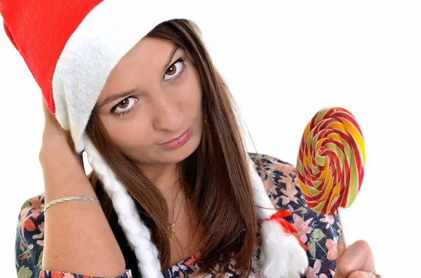 Mulher natal jovem bonito sorrindo com chapéu de Papai Noel — Fotografia de Stock