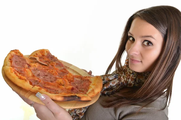 Mädchen isst Pizza isoliert auf weiß — Stockfoto