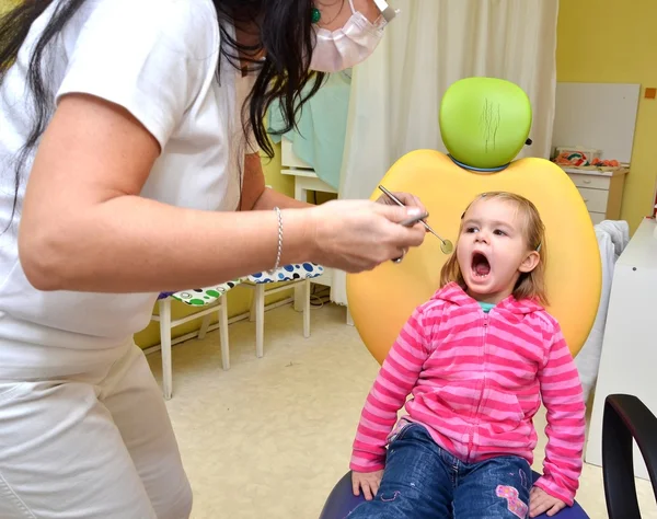 No consultório do dentista — Fotografia de Stock