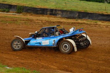 aracın içinde ralli