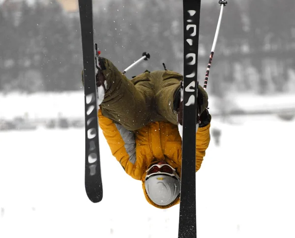 Freeskier jumping — Stock Photo, Image