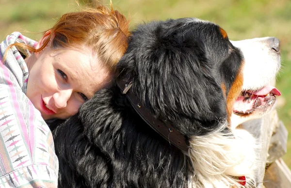 Woman with Bernese Mountain Dog — Stock Photo, Image