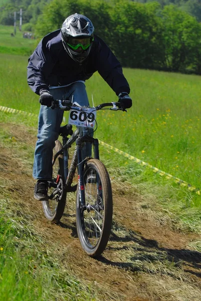 Professional bicycle downhill final competition — Stock Photo, Image