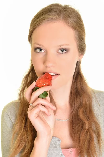 Flicka och jordgubbe — Stockfoto