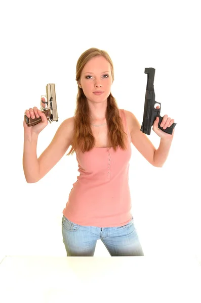 Woman with gun — 图库照片