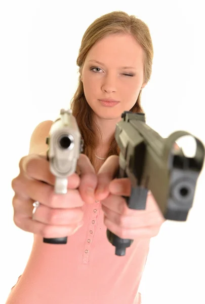 Vrouw met pistool — Stockfoto