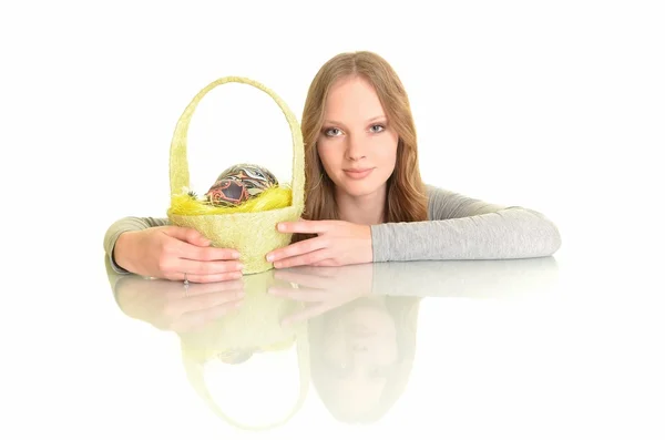 有复活节彩蛋的妇女 — 图库照片
