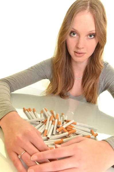 Κορίτσι με το τσιγάρο — Φωτογραφία Αρχείου